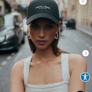 NWT Herve Leger Jones Cap